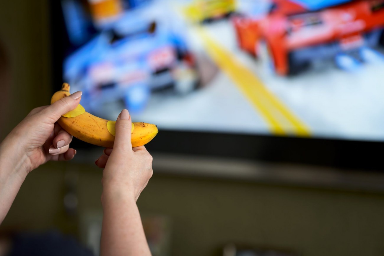 Banana kao kontroler za Sony konzole