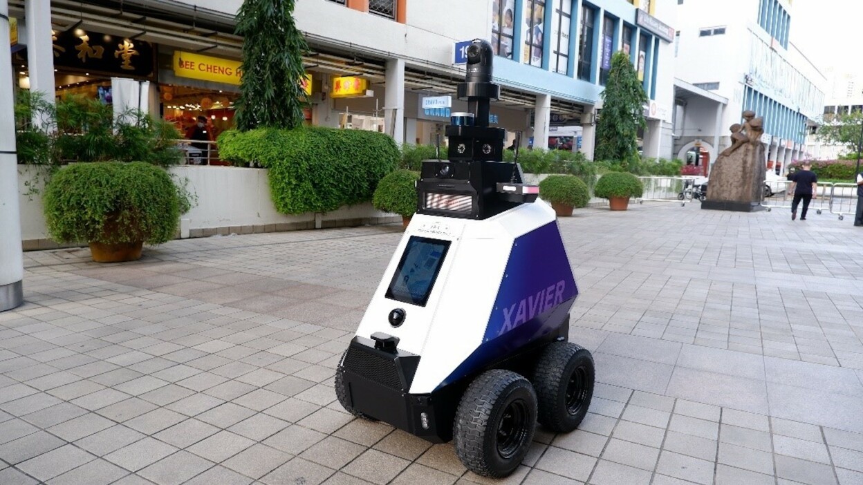 Patrolni roboti čuvaju Singapur